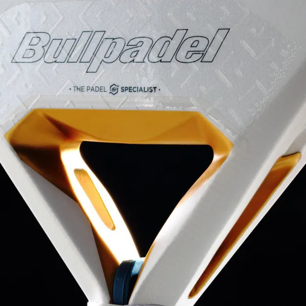 Ракетка для падела BULLPADEL Pearl 26, 493804, для профессионалов, карбон, бело-серый за 35&nbsp;929.50 ₽ в Владивостоке