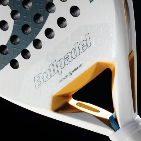 Ракетка для падела BULLPADEL Pearl 26, 493804, для профессионалов, карбон, бело-серый за 35&nbsp;929.50 ₽ купить в Владивостоке